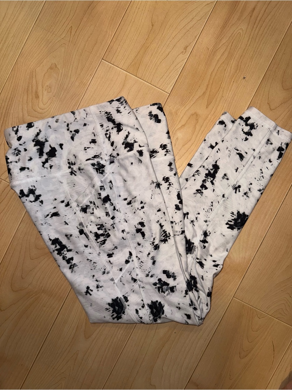 DSG Black and White Abstract Print Leggings